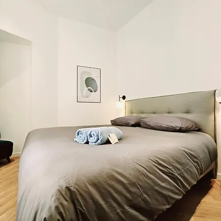 Le De Gaulle 1er - En Plein Centre * Αντίμπ